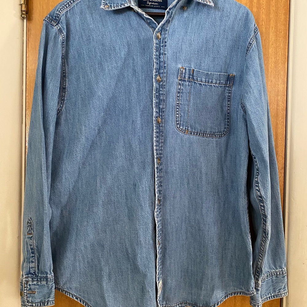 Levi Strauss Signature Denim Button Down Shirt